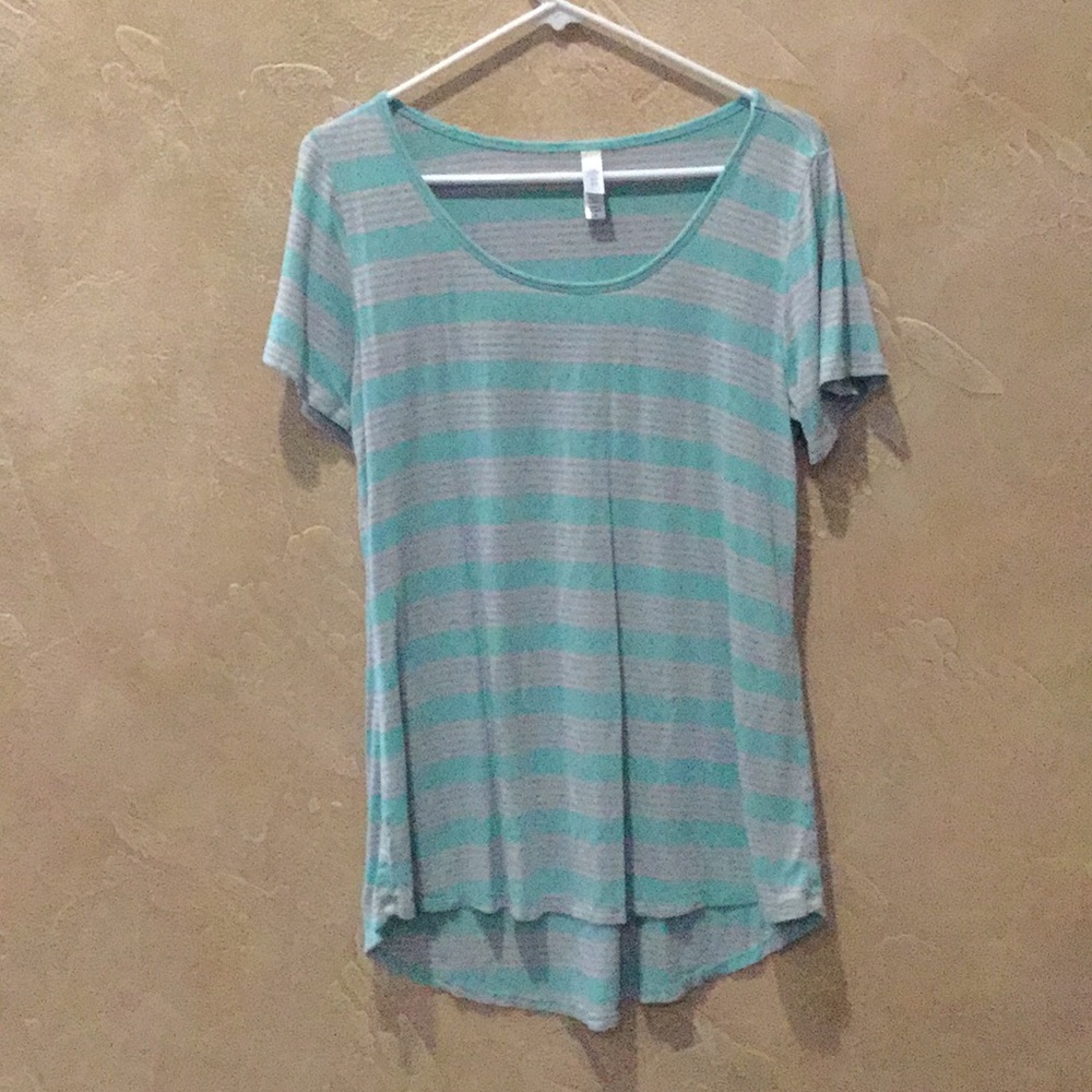 Pre-loved Lularoe Classic T size M
